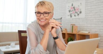 Free Online Social Work Classes for Seniors: Expand Your Knowledge Today